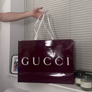 Large Gucci shopping bag